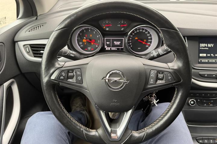 undefined Opel Astra fra 2017