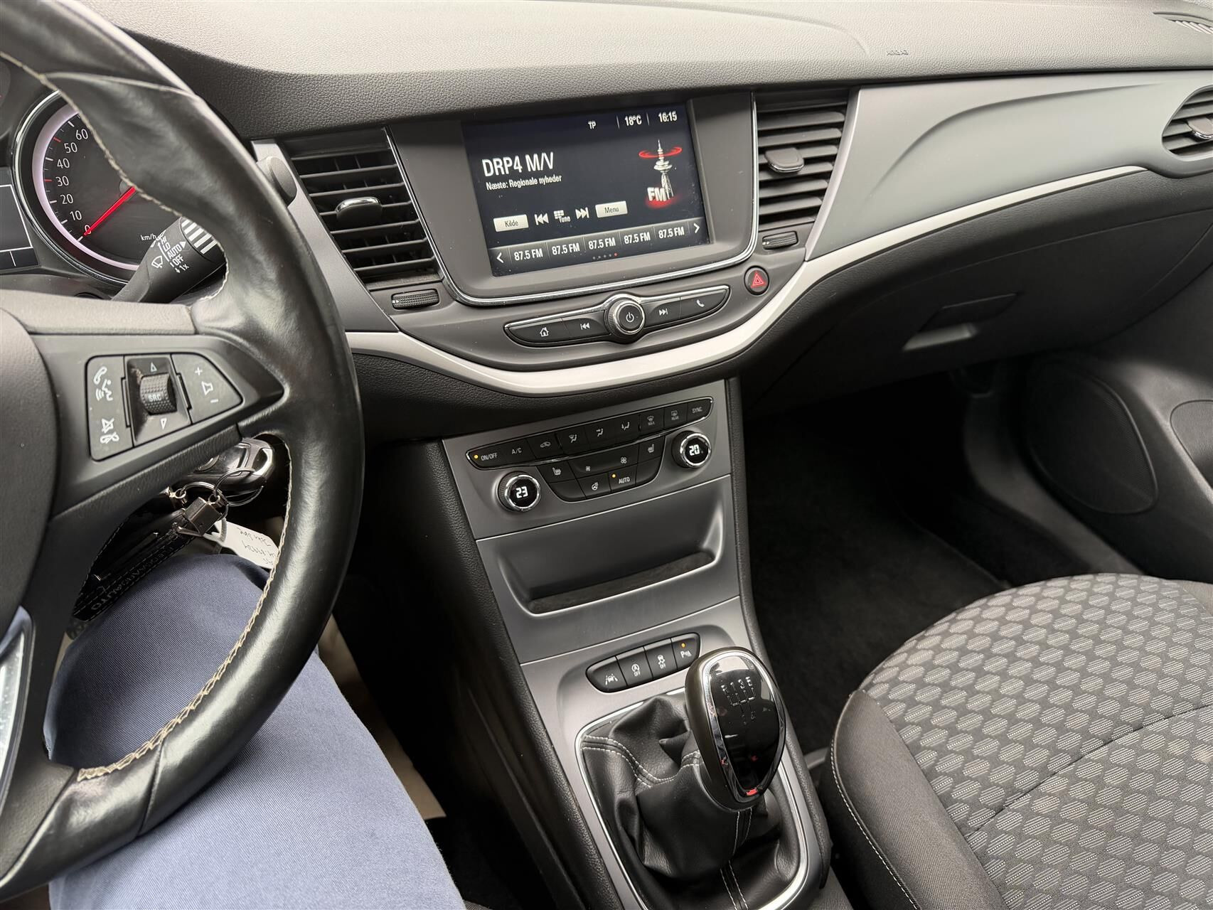 undefined Opel Astra fra 2017