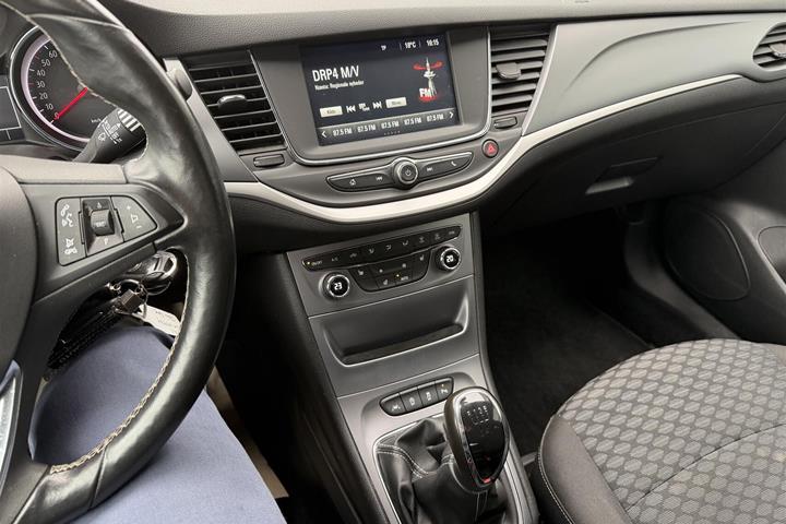undefined Opel Astra fra 2017