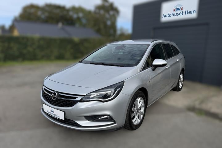 Sølv Opel Astra fra 2019