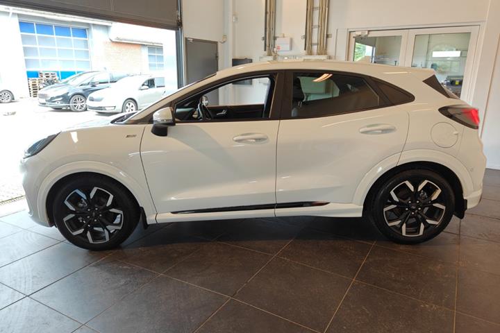 Hvid Ford Puma fra 2020