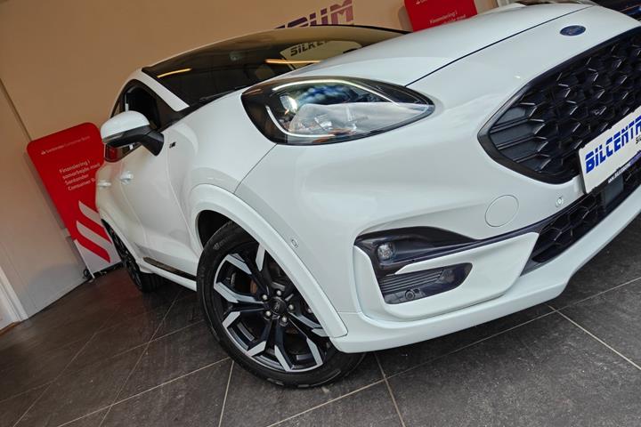 Hvid Ford Puma fra 2020