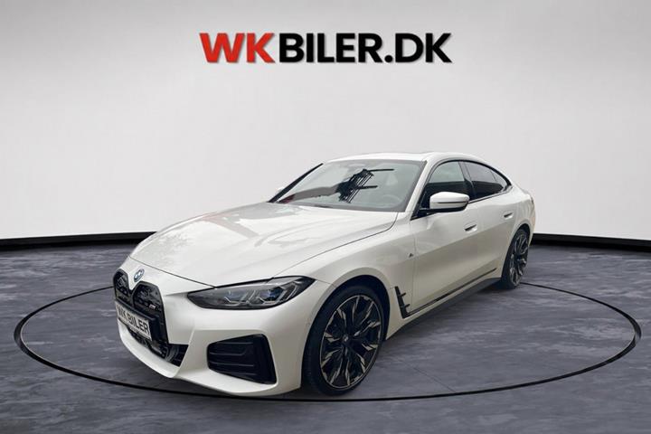 Hvid BMW i4 fra 2024