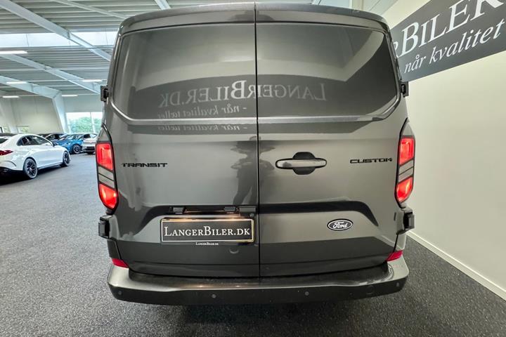 Grå Ford Transit Custom 320 L2 fra 2026