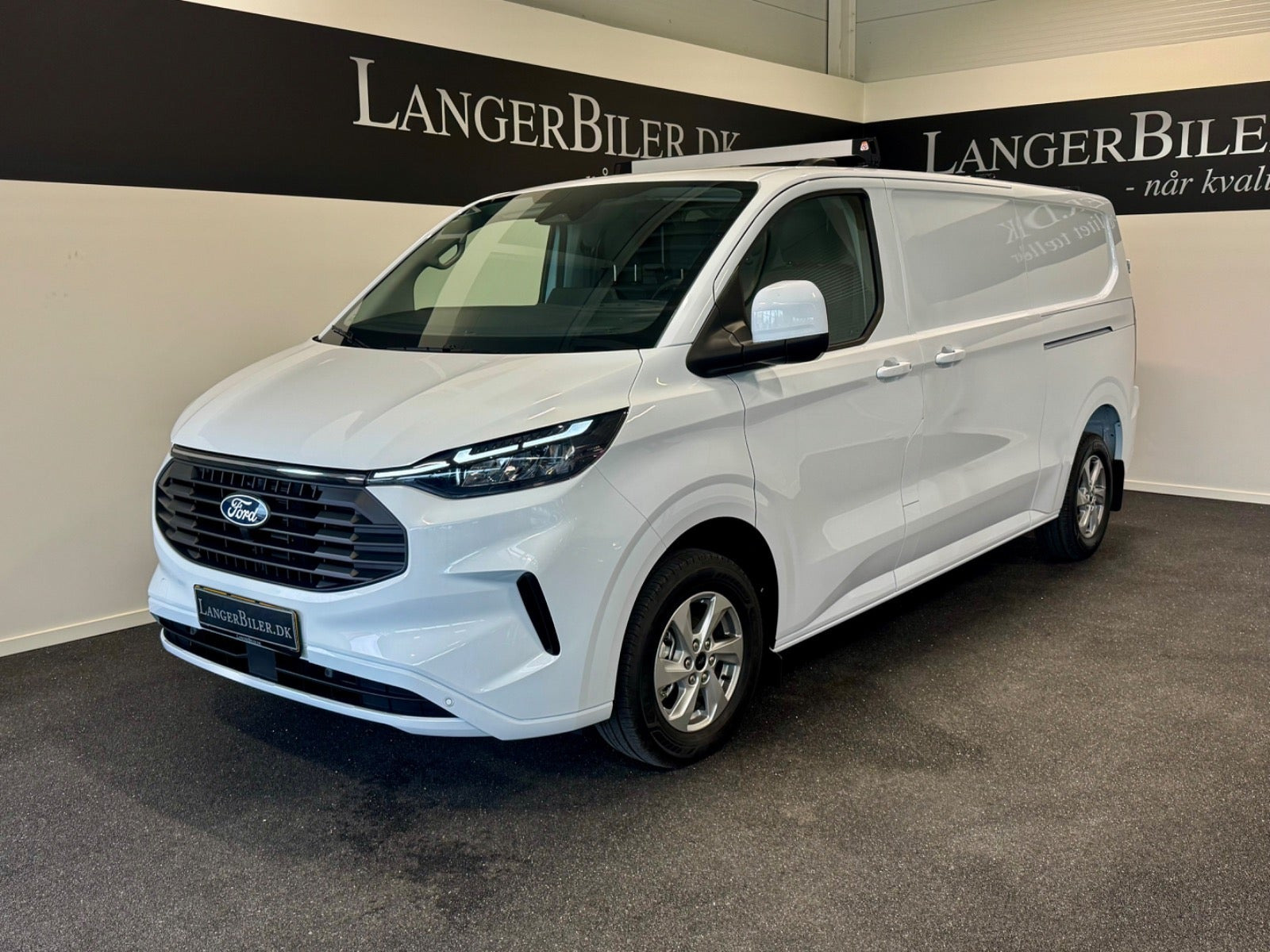 Ford Transit Custom 320 L2 2,0 EcoBlue Limited aut.