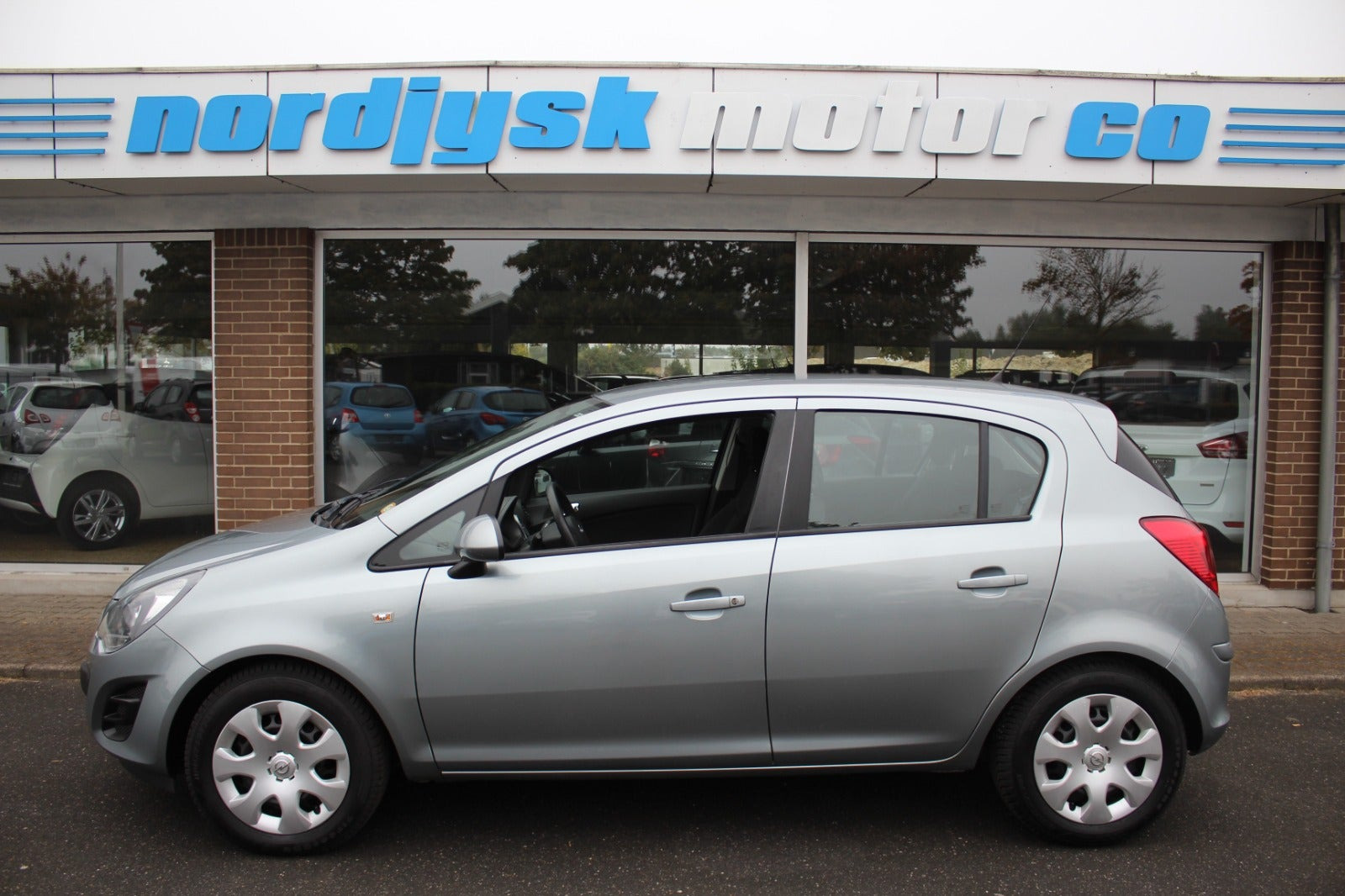 Opel Corsa 1,2 16V Enjoy