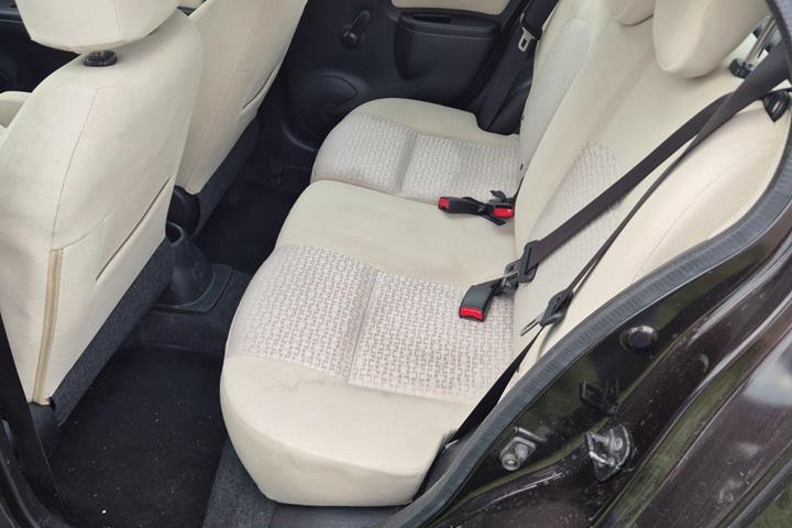 undefined Nissan Micra fra 2011