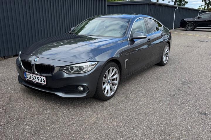 Grå BMW 420d fra 2017