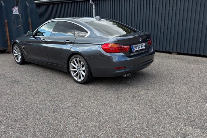 Grå BMW 420d fra 2017
