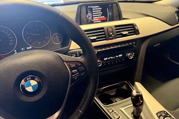 Grå BMW 420d fra 2017