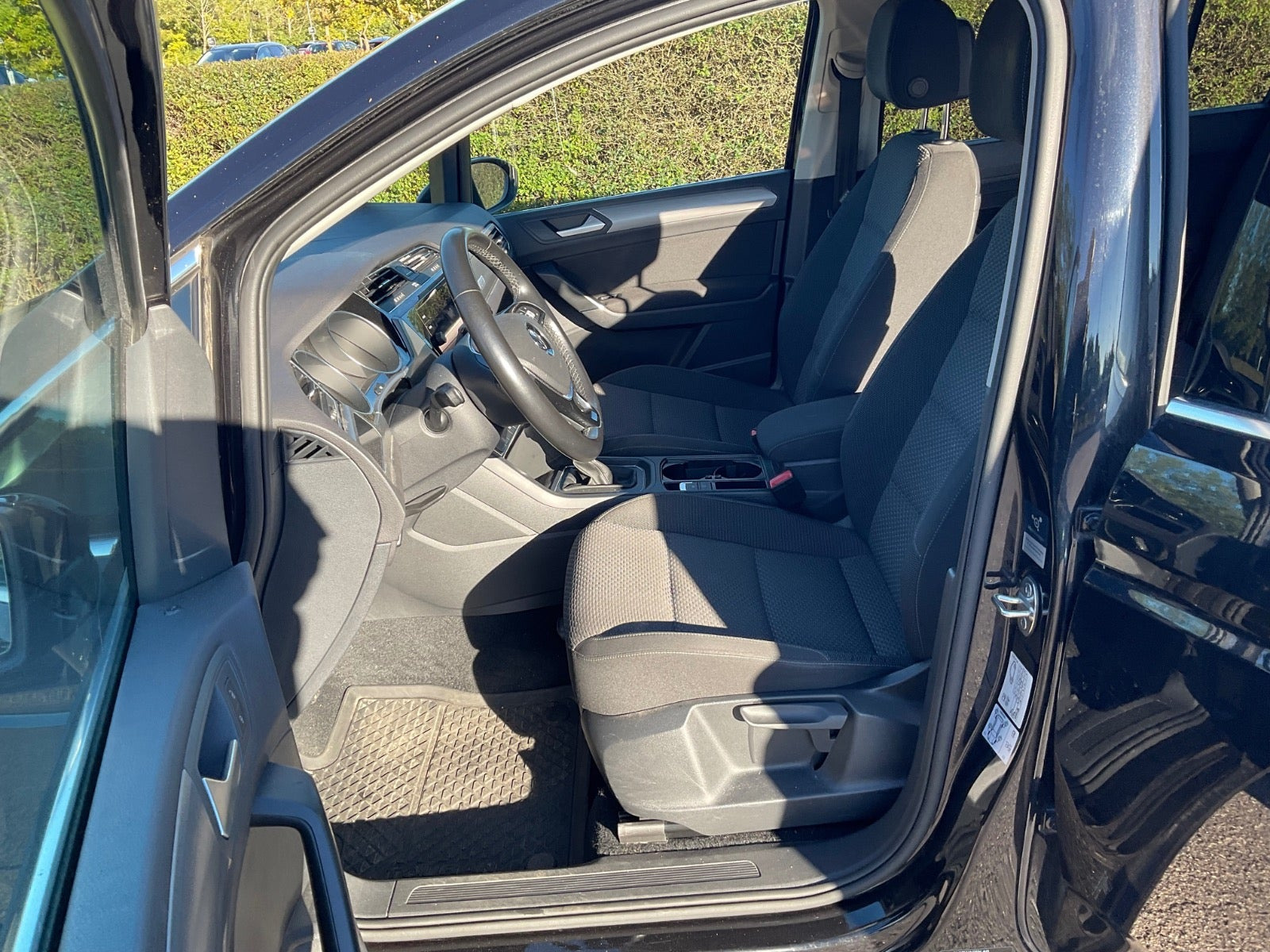 Sort VW Touran fra 2018