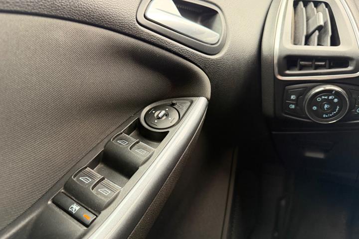 Grøn Ford Focus fra 2011