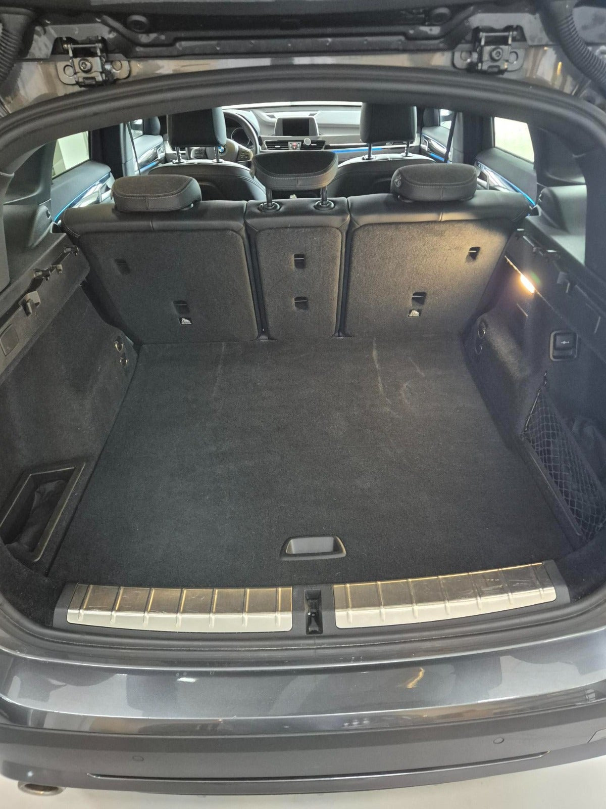 Grå BMW X1 fra 2021