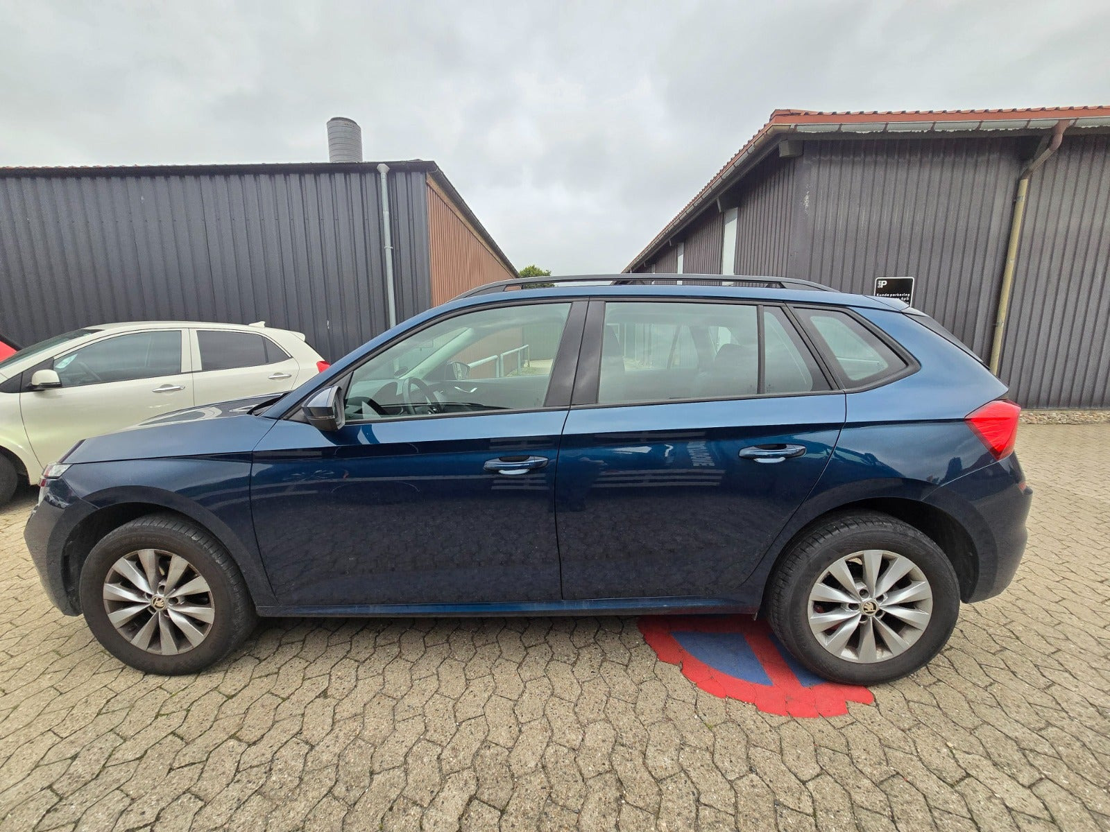 Blå Skoda Kamiq fra 2021
