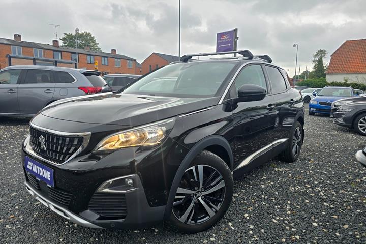 Sort Peugeot 3008 fra 2017