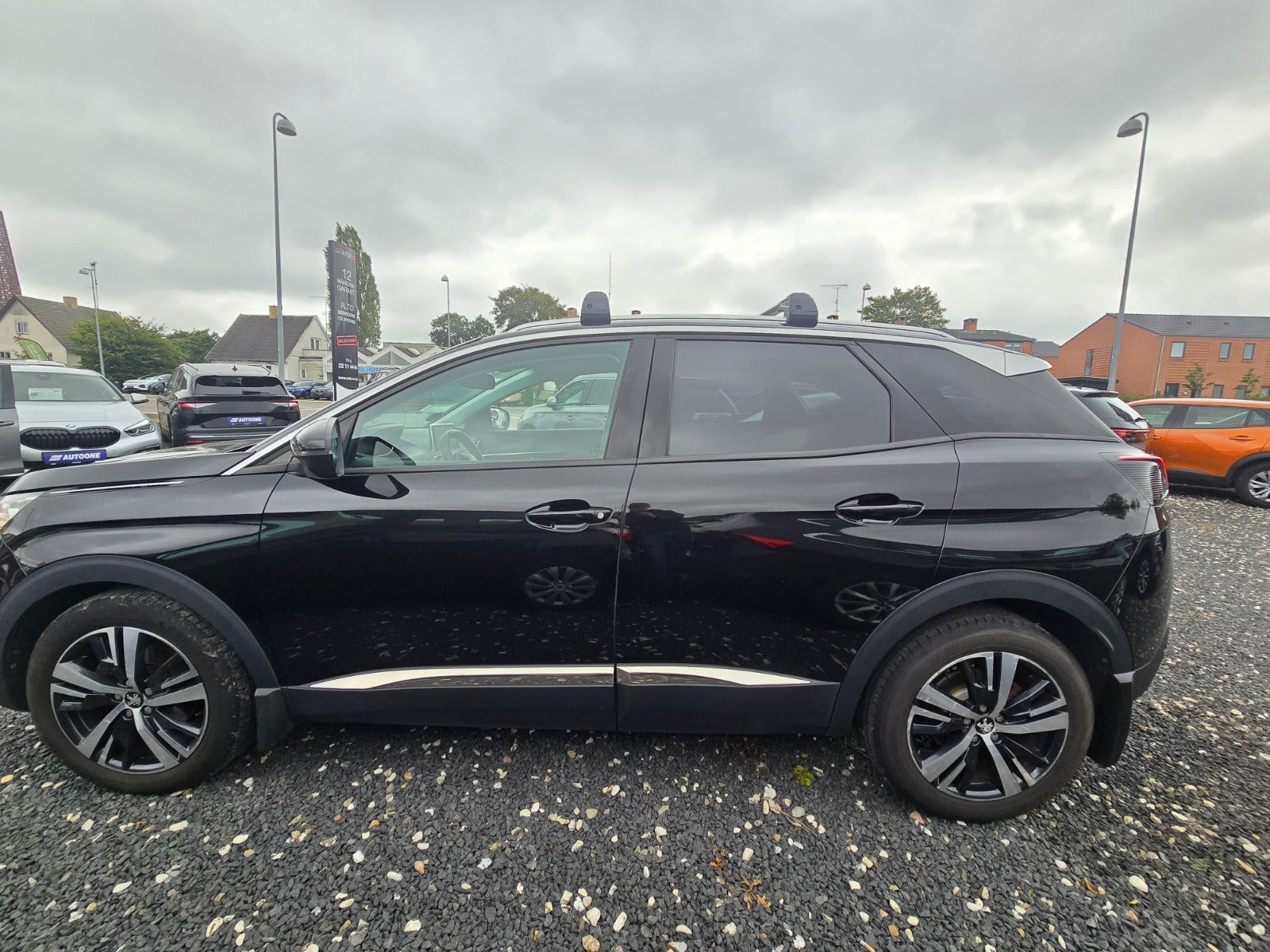 Sort Peugeot 3008 fra 2017