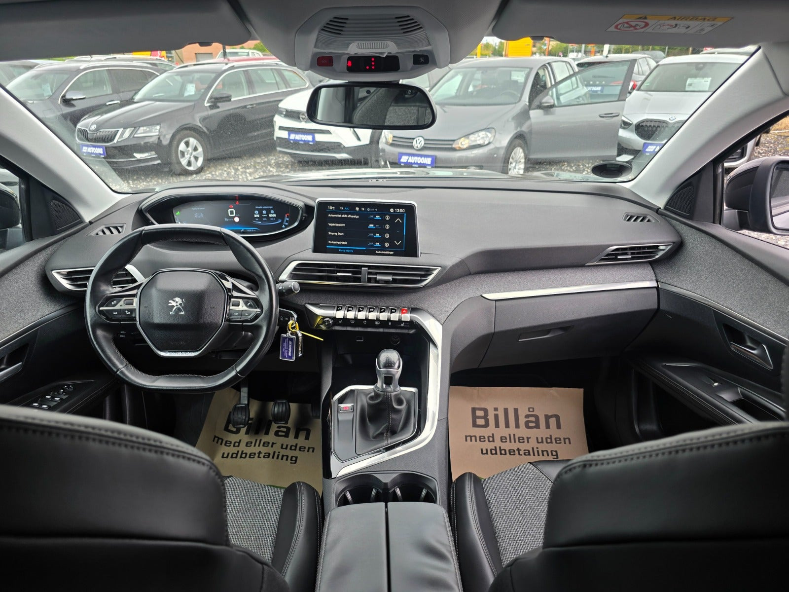 Sort Peugeot 3008 fra 2017
