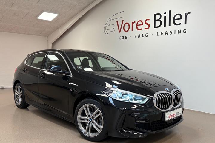 Sort BMW 120d fra 2021