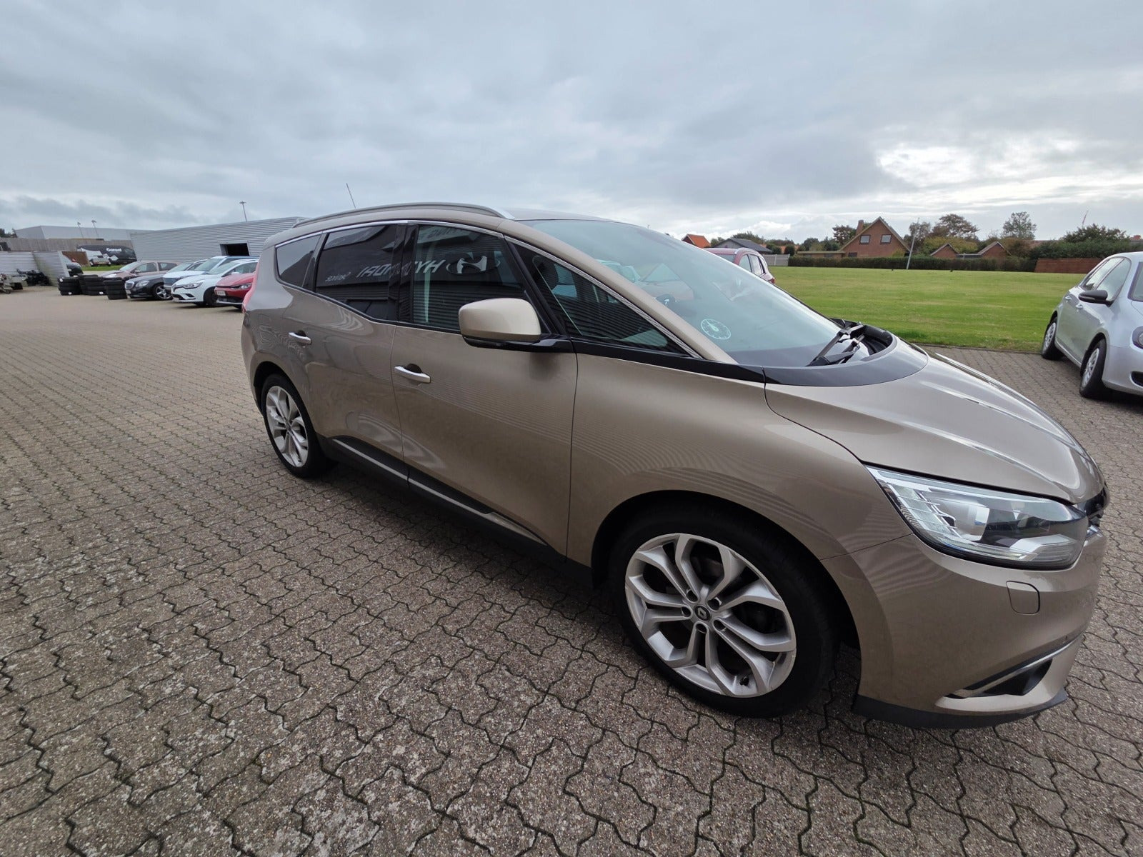 undefined Renault Grand Scenic IV fra 2017