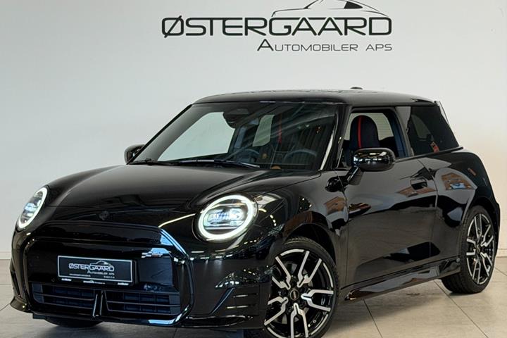 Sort Mini Cooper SE fra 2025