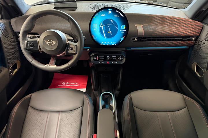 Sort Mini Cooper SE fra 2025
