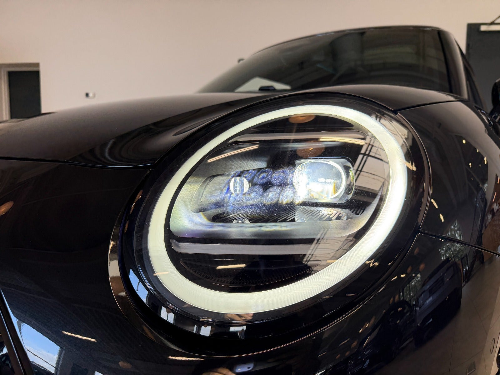 Sort Mini Cooper SE fra 2025