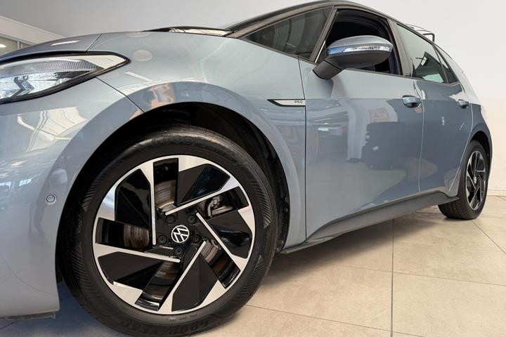 Blå VW ID.3 fra 2023