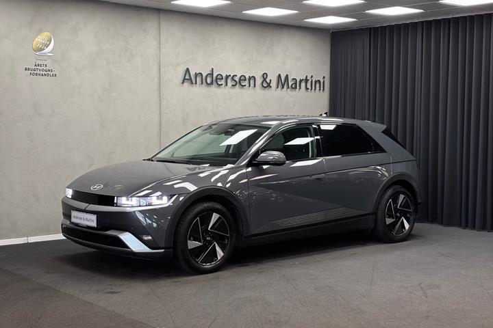 Grå Hyundai Ioniq 5 fra 2025