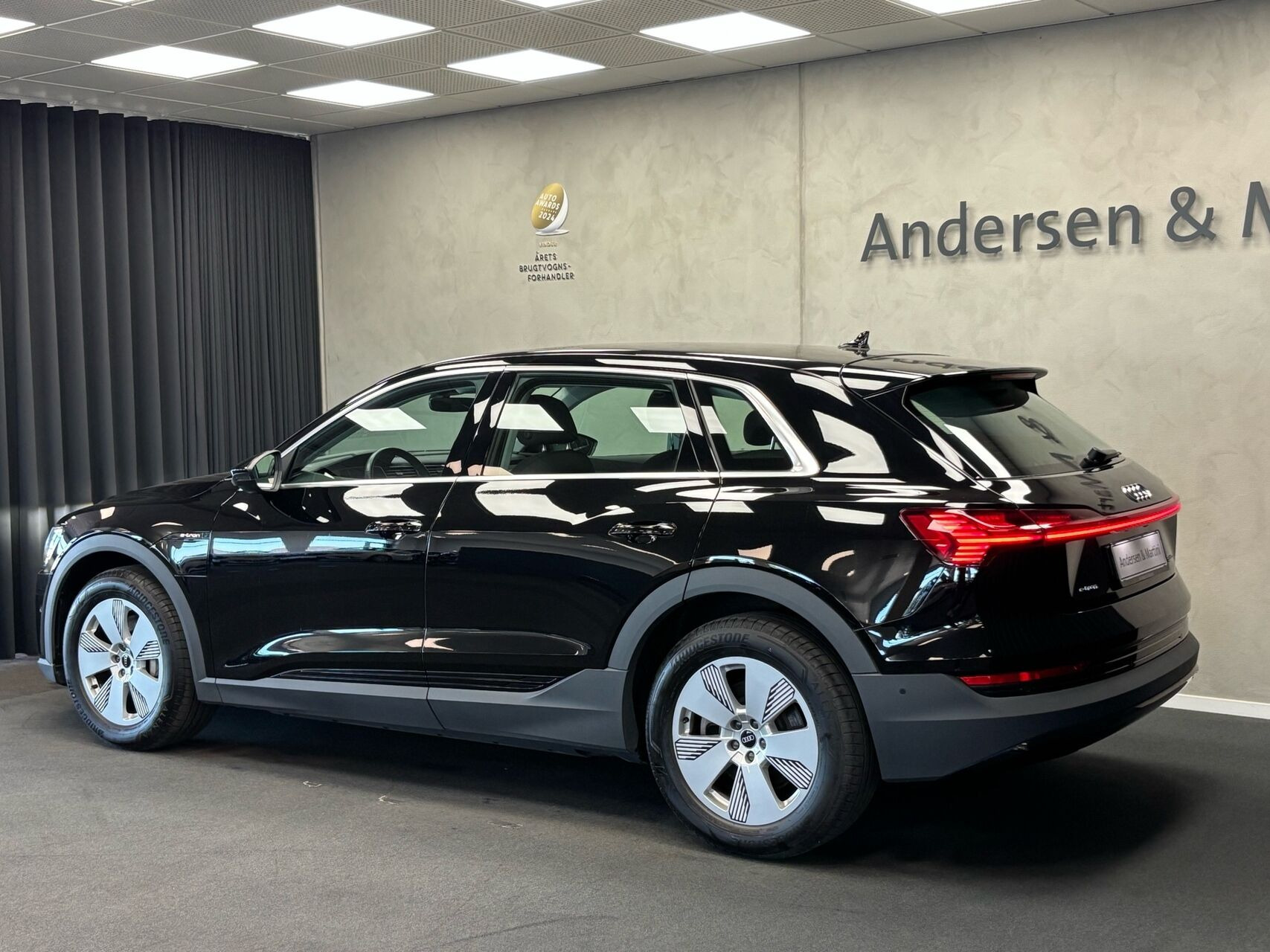Sort Audi e-tron fra 2022