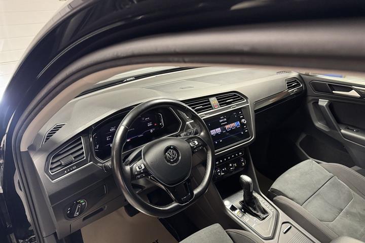 Sort VW Tiguan fra 2020
