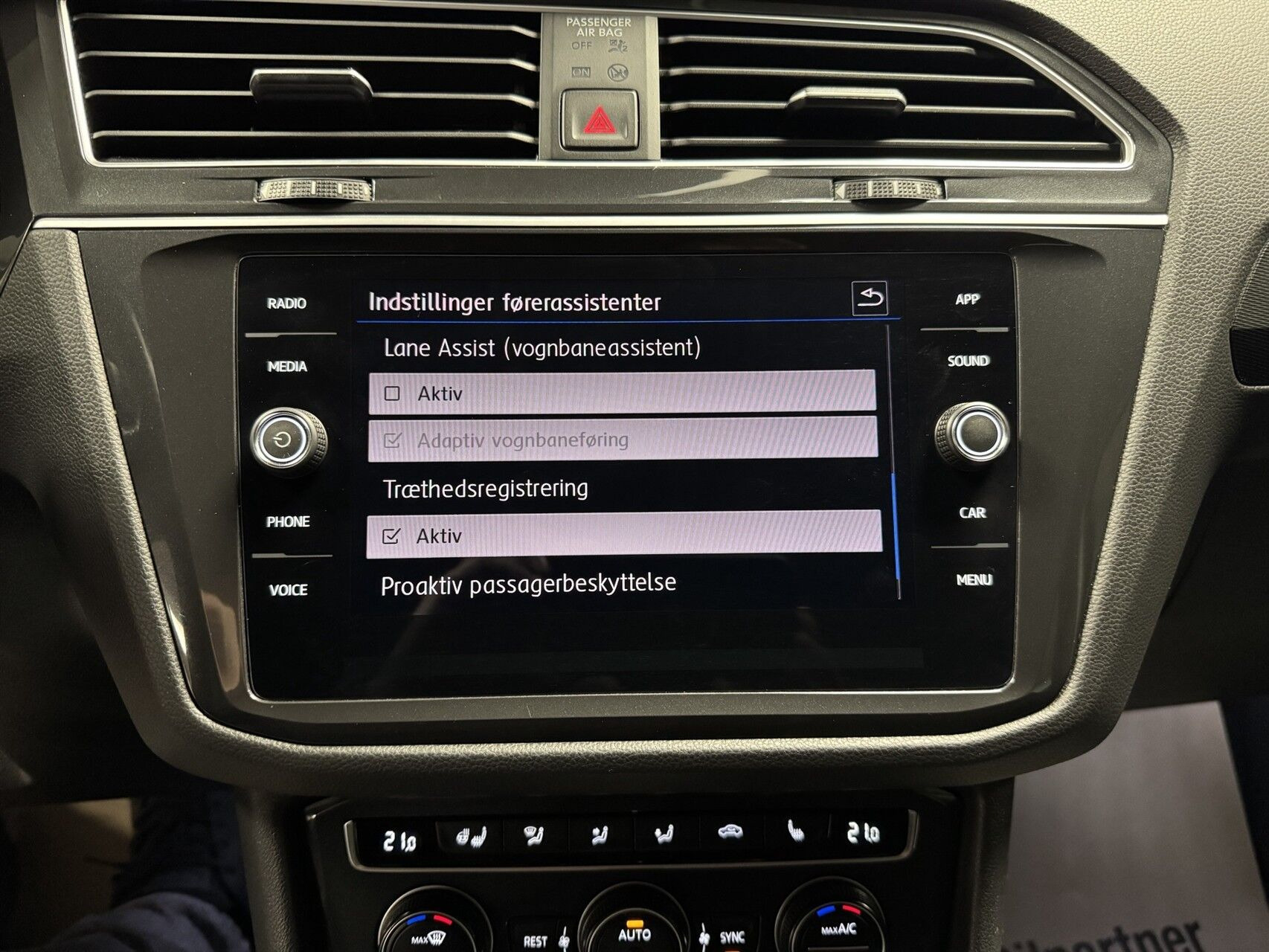 Sort VW Tiguan fra 2020