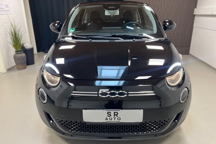 Sort Fiat 500e fra 2023