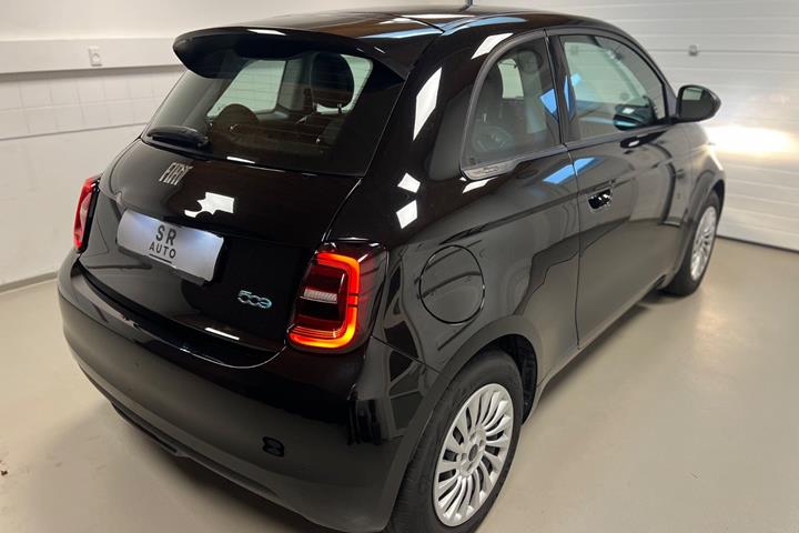 Sort Fiat 500e fra 2023