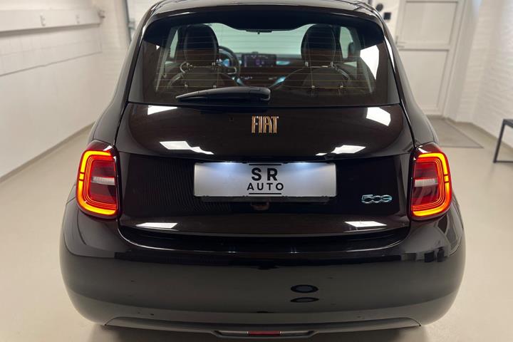 Sort Fiat 500e fra 2023