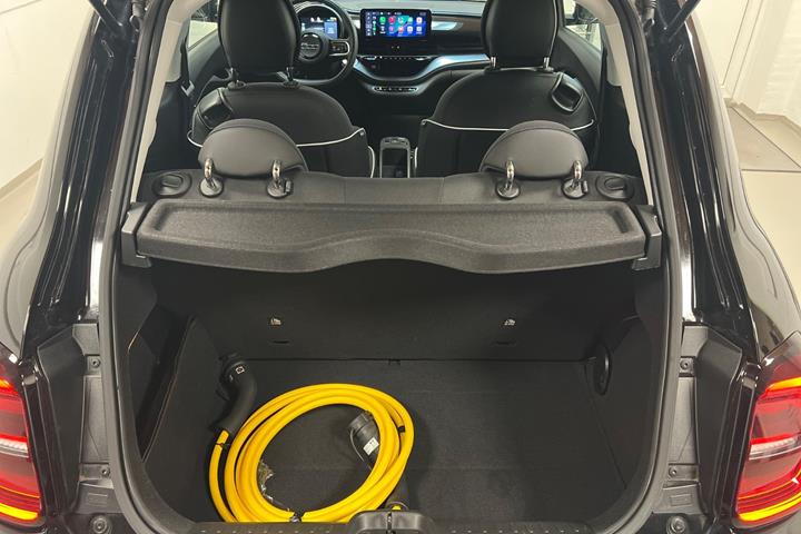 Sort Fiat 500e fra 2023