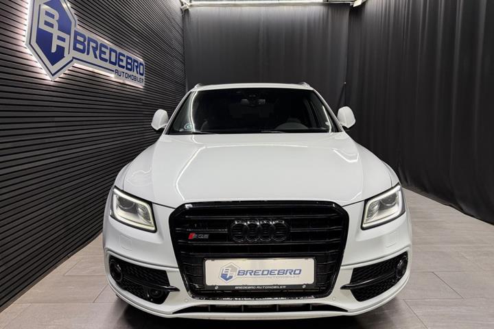 Hvid Audi SQ5 fra 2014