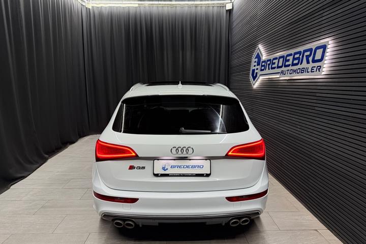 Hvid Audi SQ5 fra 2014