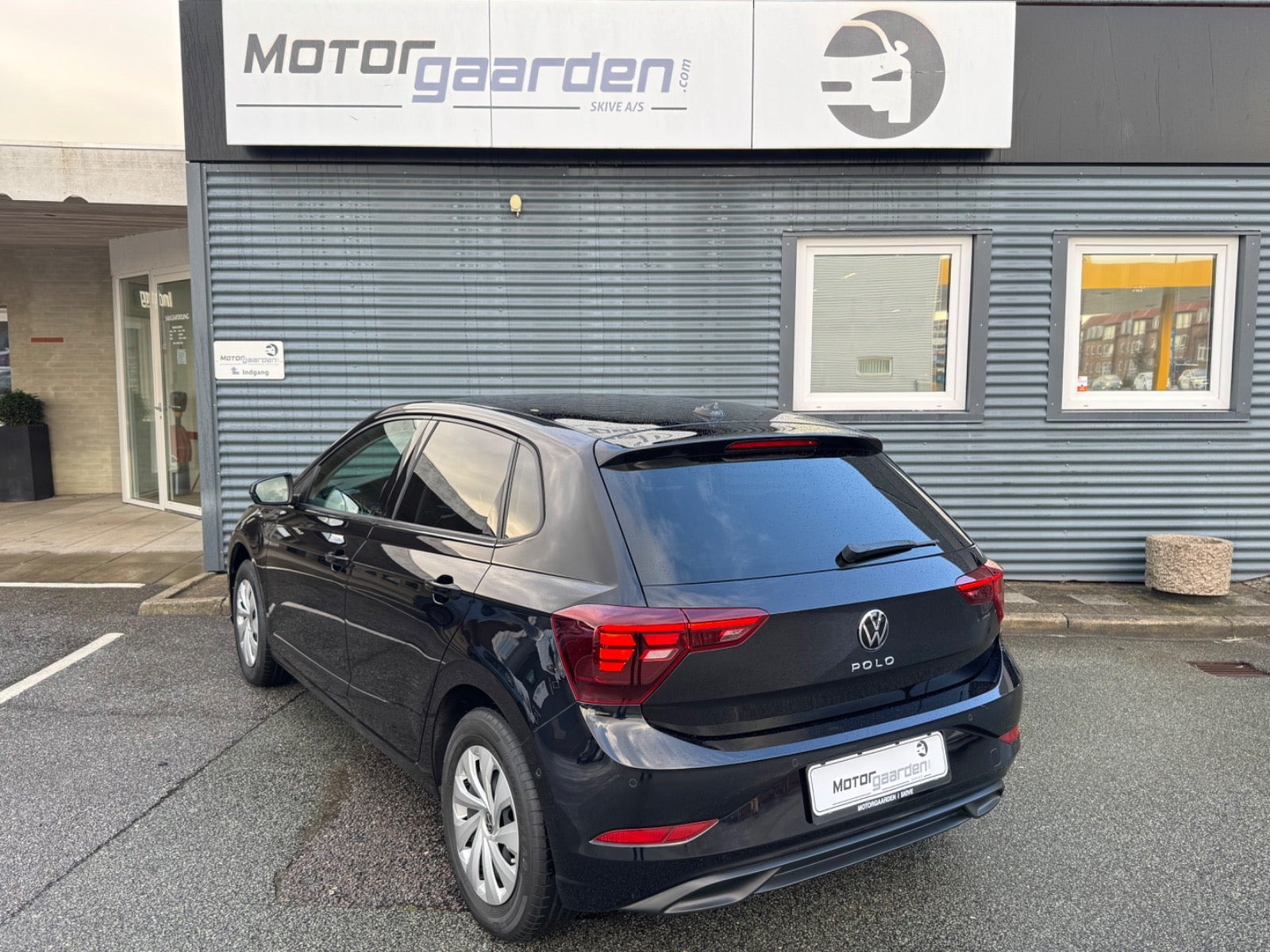 Sort VW Polo fra 2023