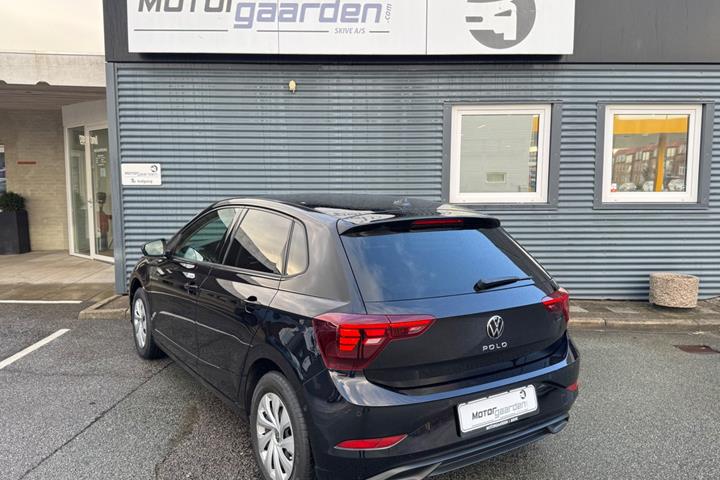 Sort VW Polo fra 2023