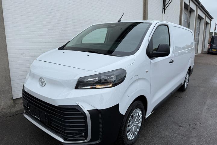 Hvid Toyota ProAce fra 2026