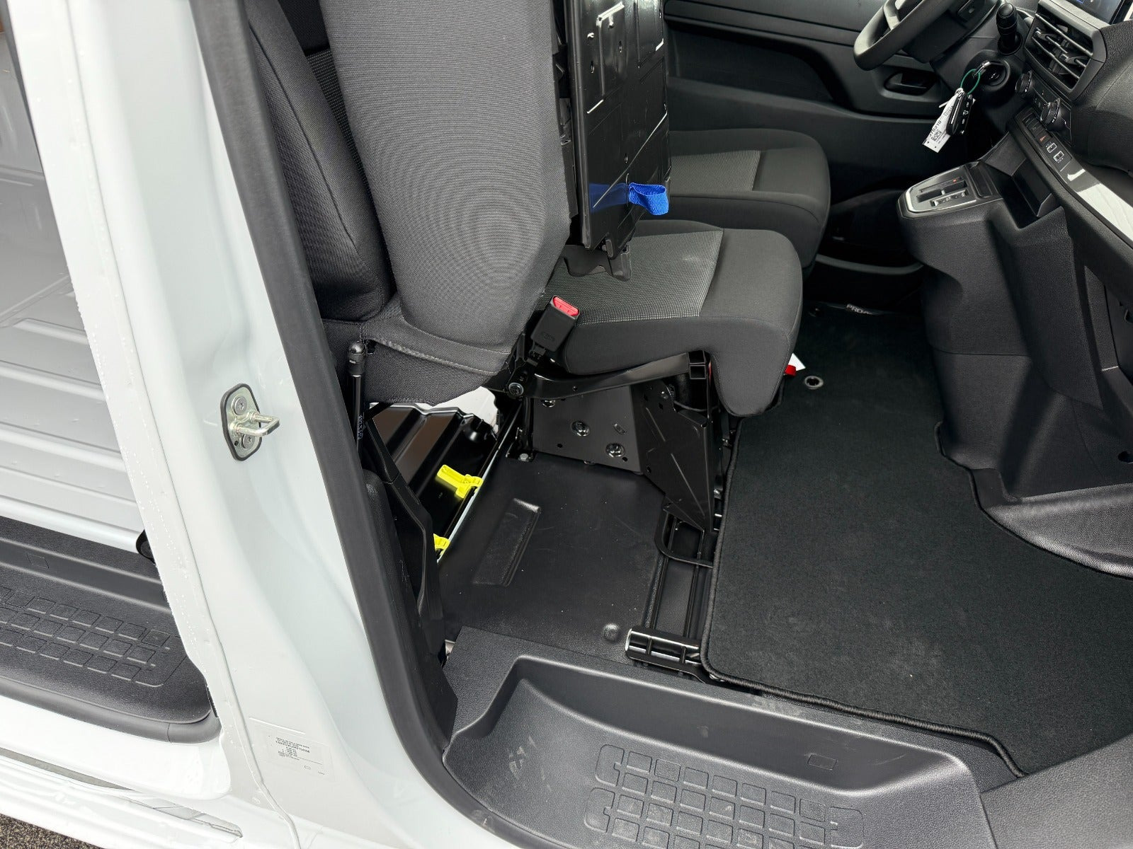 Hvid Toyota ProAce fra 2026
