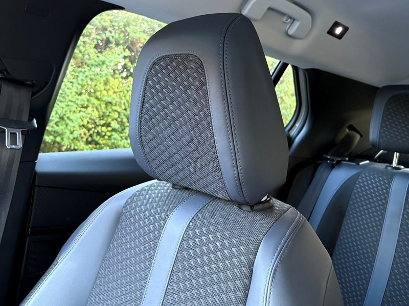 undefined Peugeot 2008 fra 2020