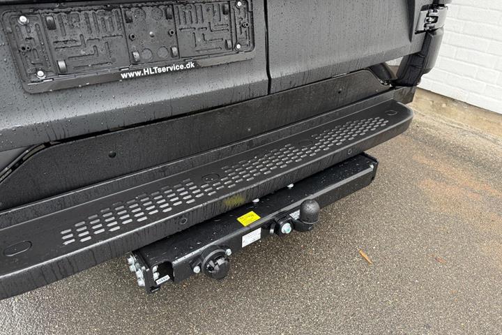 Grå Iveco Daily fra 2026
