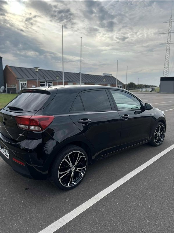 undefined Kia Rio fra 2017