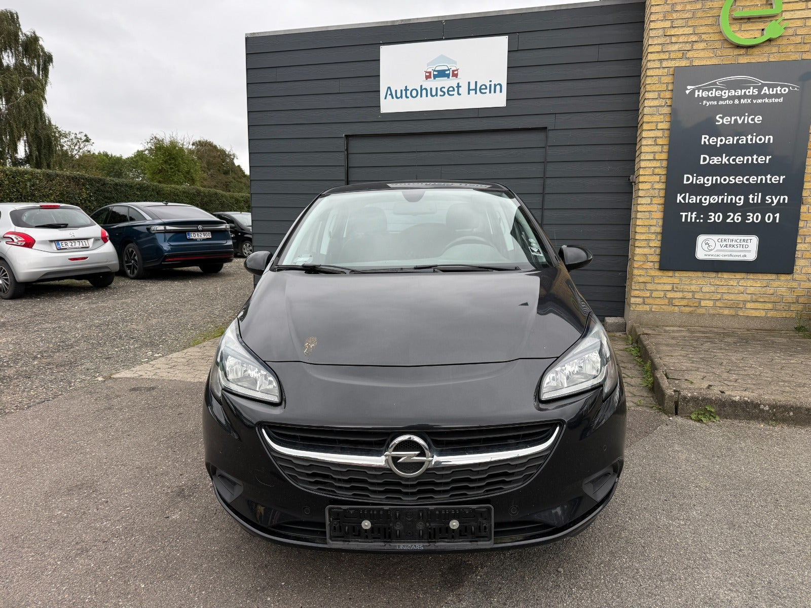 Sort Opel Corsa fra 2015