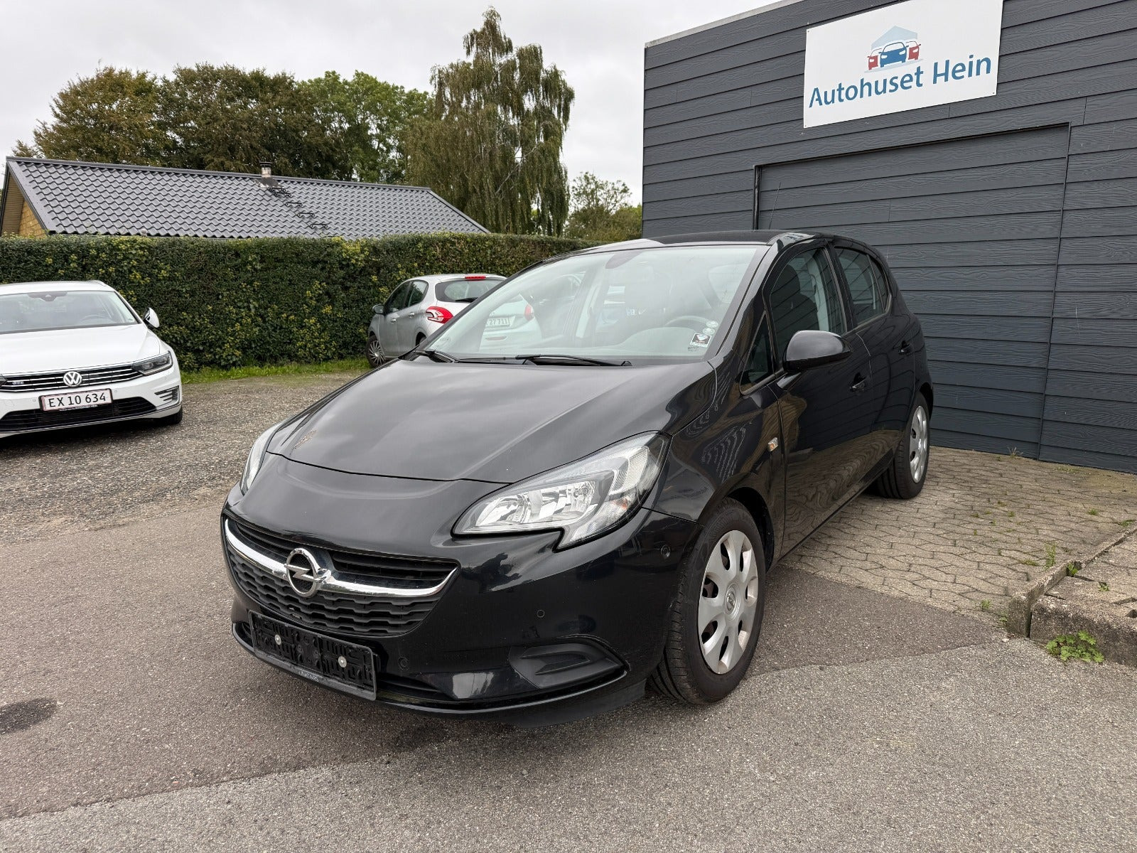 Sort Opel Corsa fra 2015