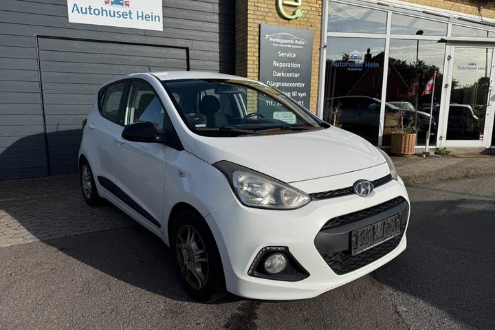 Hvid Hyundai i10 fra 2015
