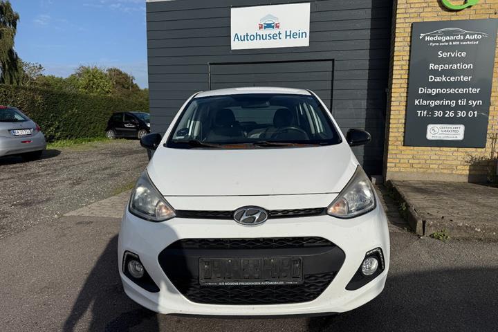 Hvid Hyundai i10 fra 2015