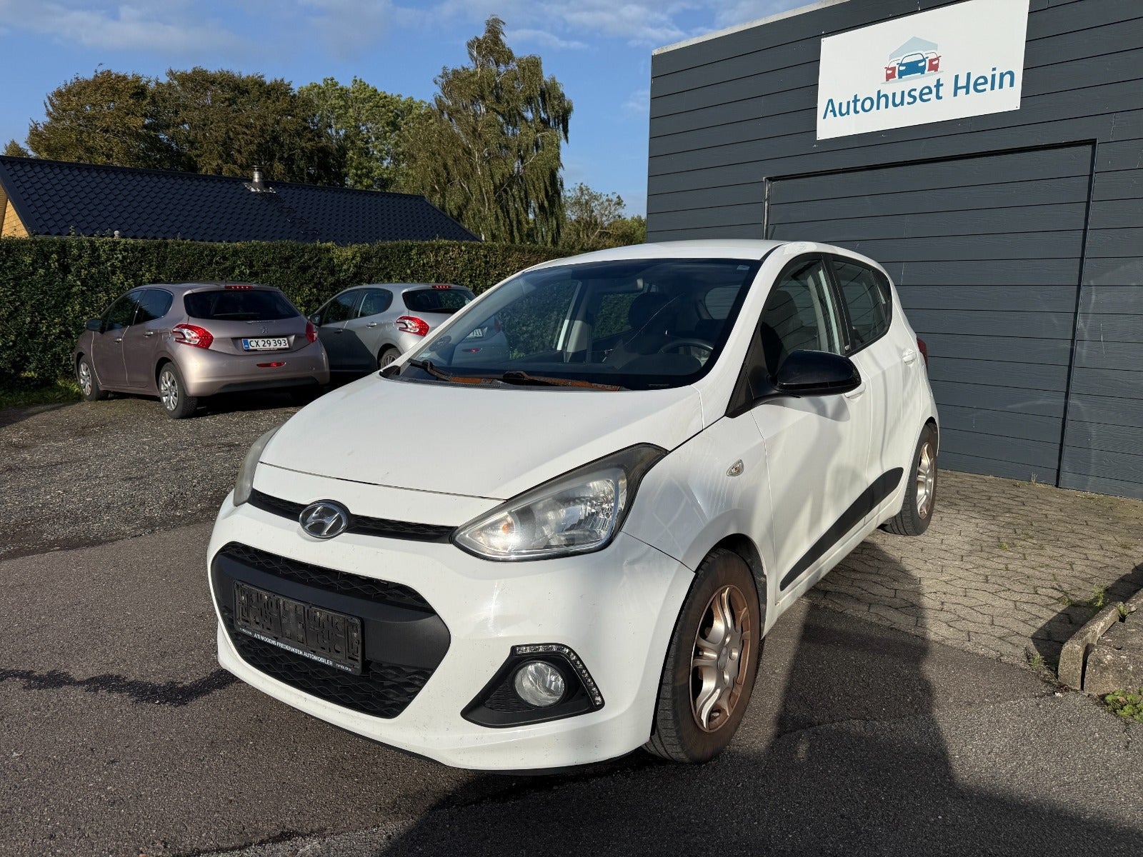 Hvid Hyundai i10 fra 2015