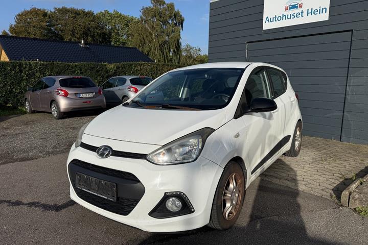 Hvid Hyundai i10 fra 2015